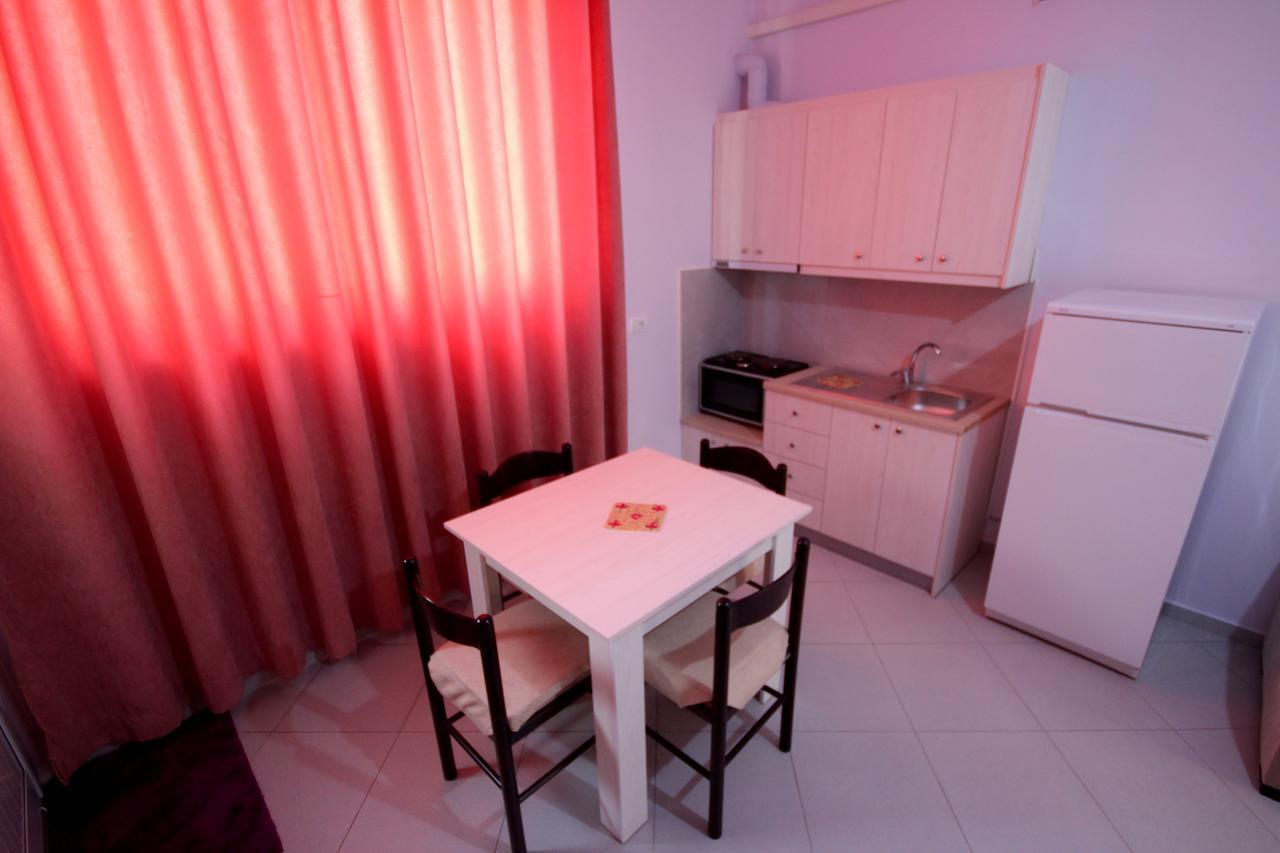 Ideal Holiday Apartments ซารานเดอ ภายนอก รูปภาพ